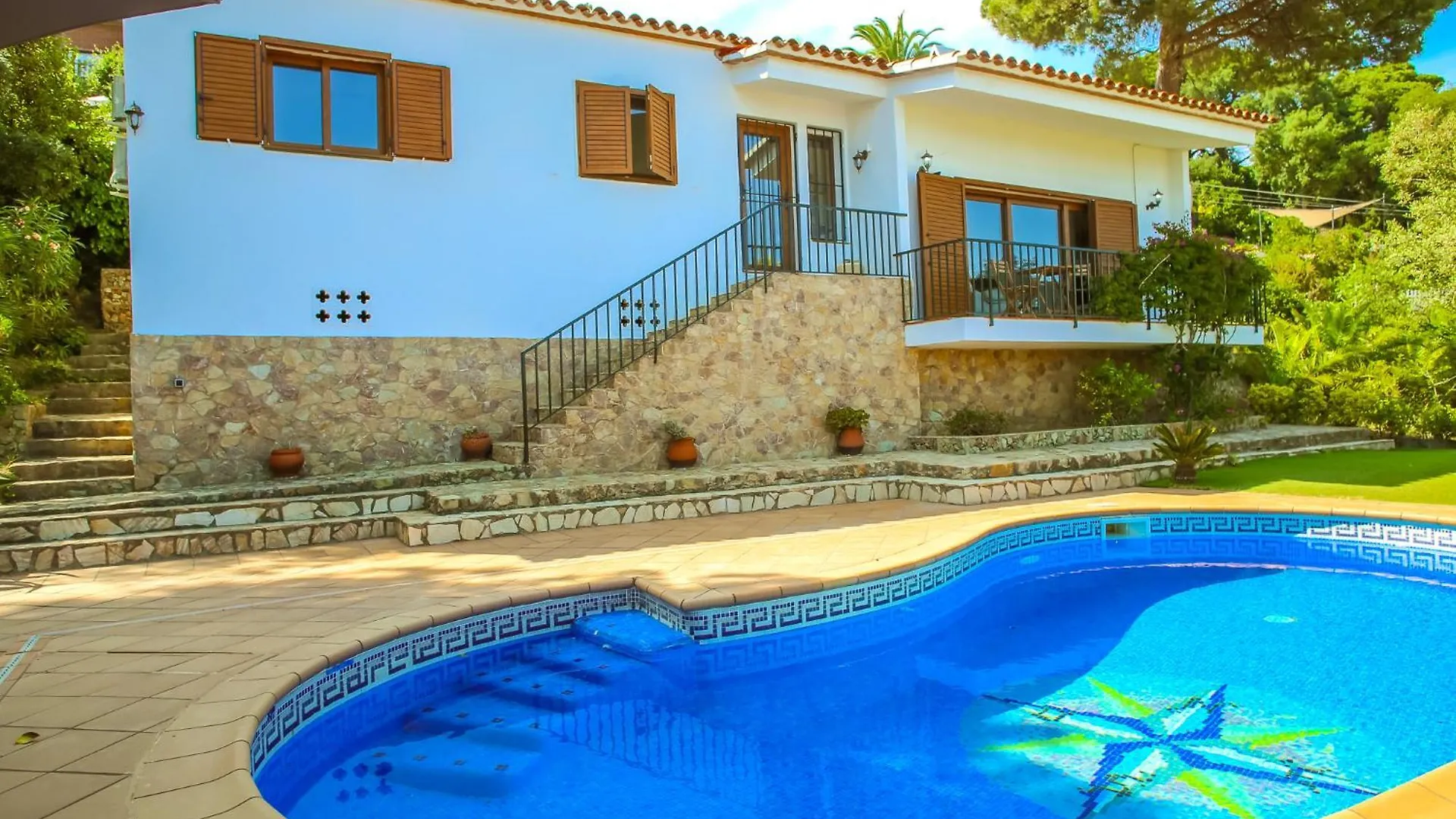 Cl12 Magnificent Villa With Beautiful Sea Views Lloret de Mar